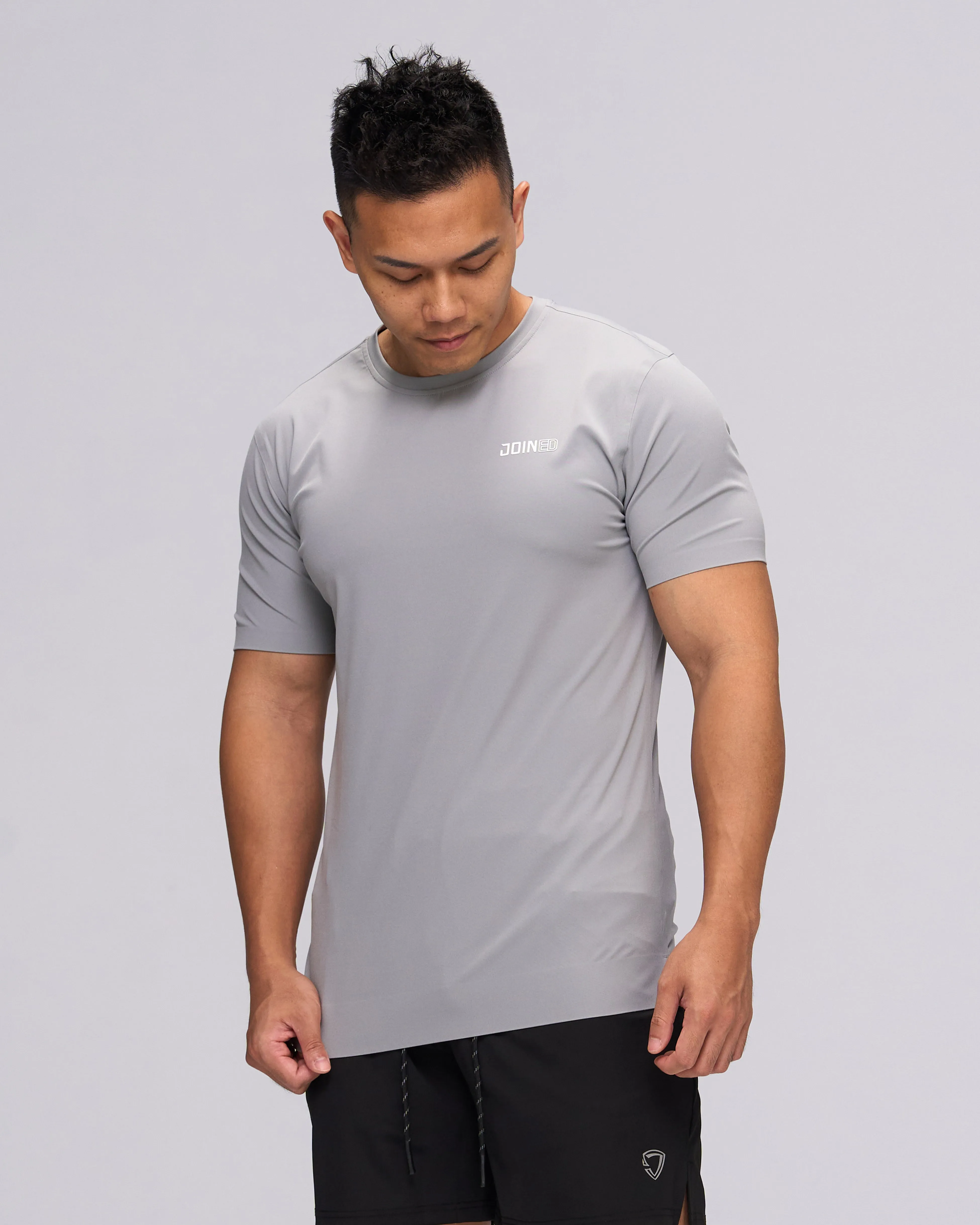 LIMITLESS Performance Tee