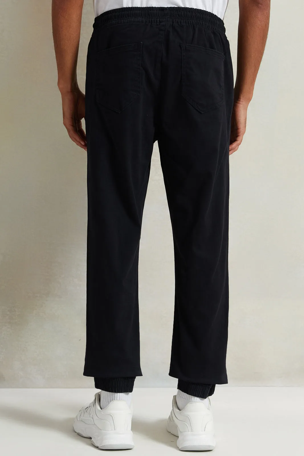 Men Black Plain Twill Jogger