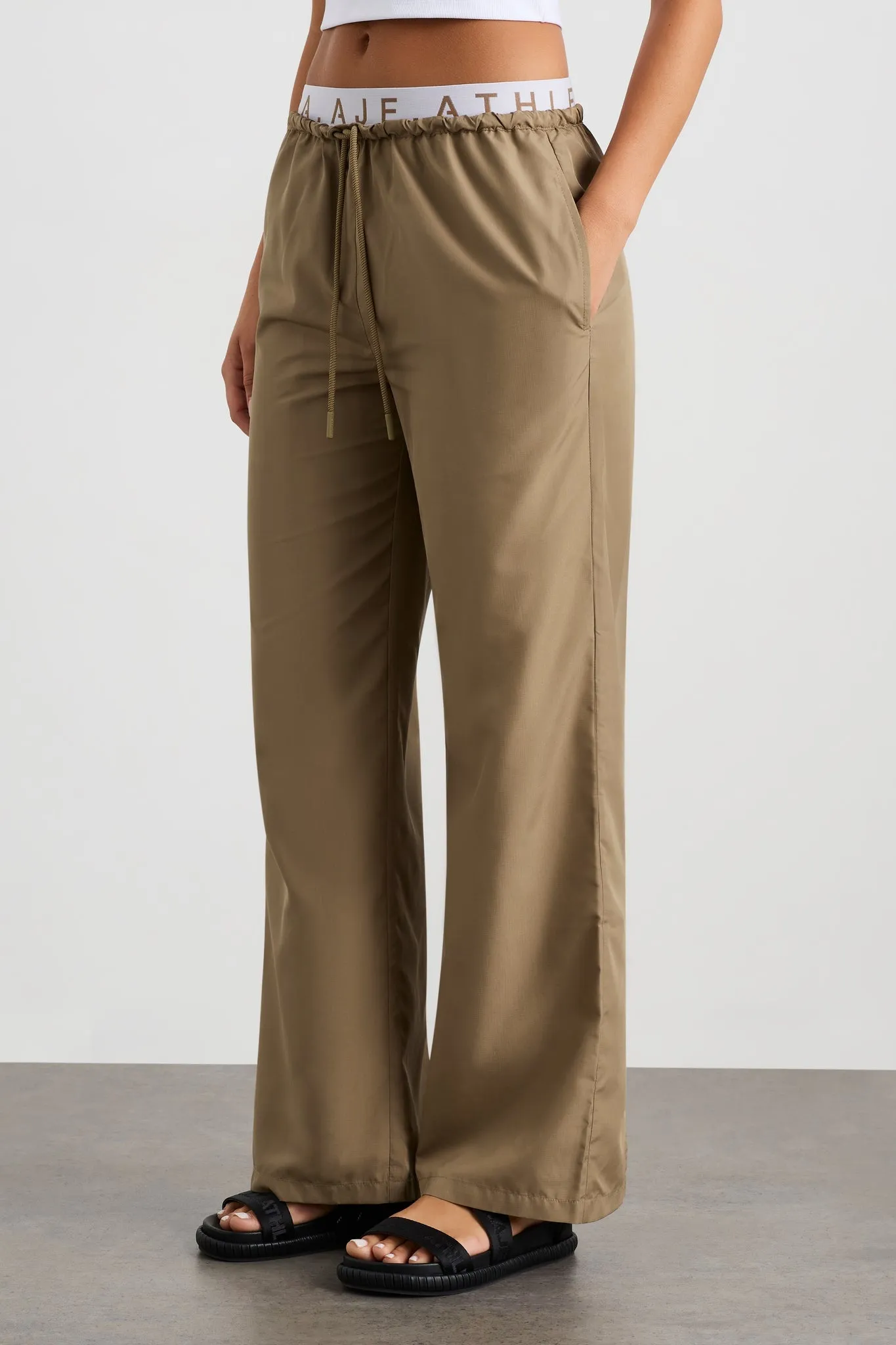 Split Back Relaxed Pant 516